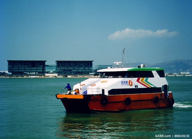 Laissez Faire 33 Y J 33 laissez-faire-33-y-j-33